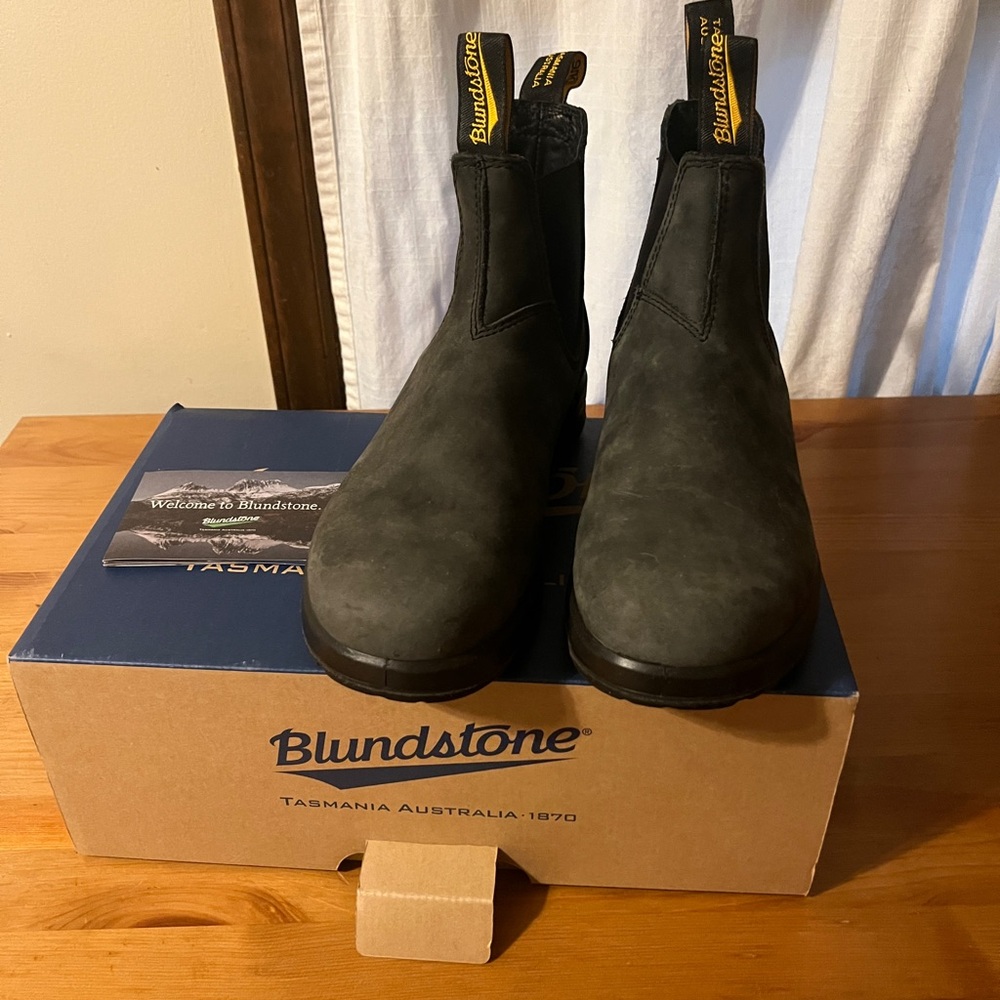Blundstone all terrain Men's rustic black Chelsea Boots